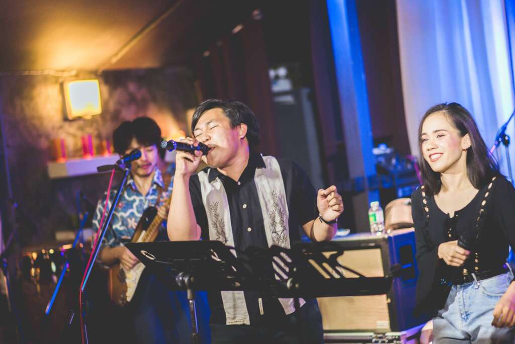 Baan Tuek Superboogie: powerful funky 80's hits 1 Baan Tuek Superboogie